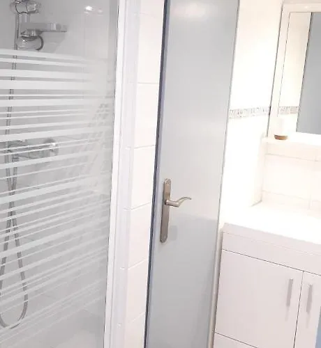 Village Naturiste Electra * אגדה