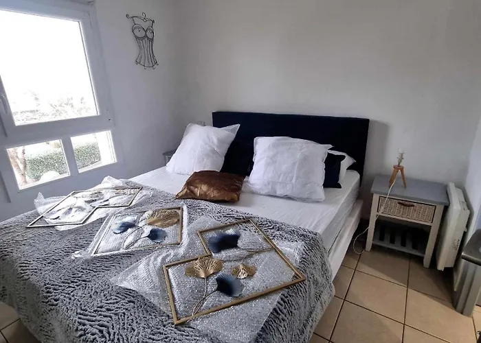 Village Naturiste Electra